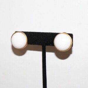Beautiful gold and white MONET Clip-on earrings .75"